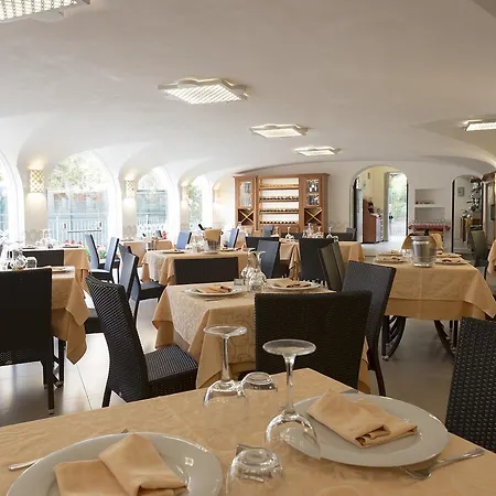 La Pergola ホテル サンタ・マリア・ディ・カステッラバーテ